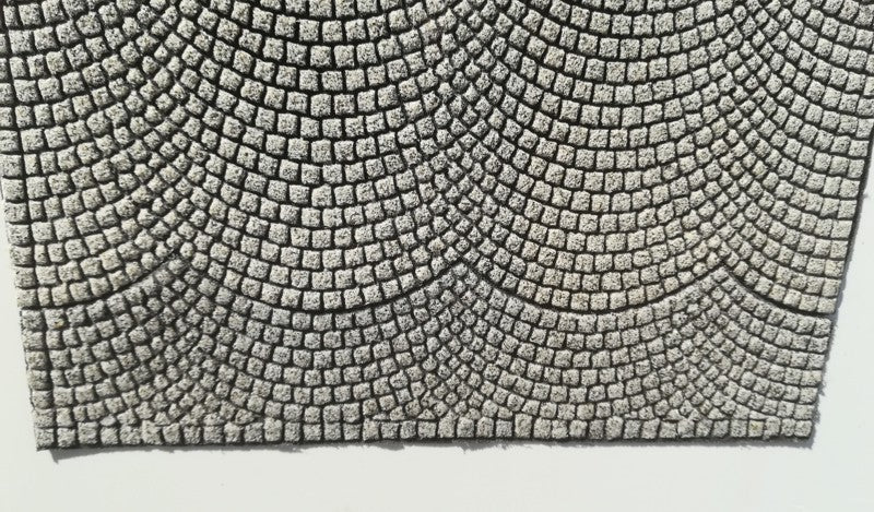 Übergang für Kopfsteinpflaster, römisch verlegt (1:22,5)