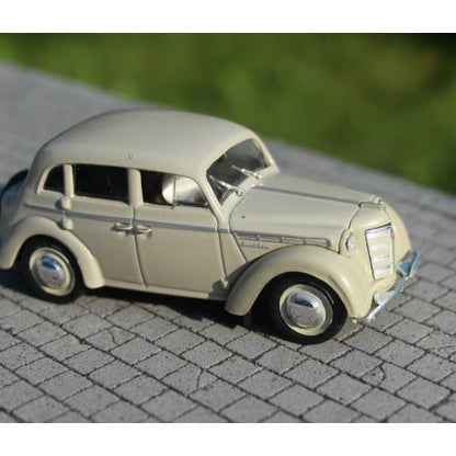 (Spur0) Betonplatten mit Randsteinen