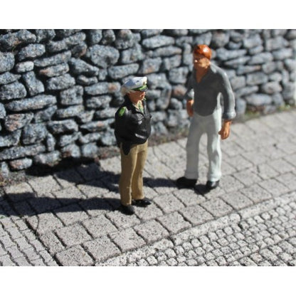 (Spur0) Betonplatten mit Randsteinen