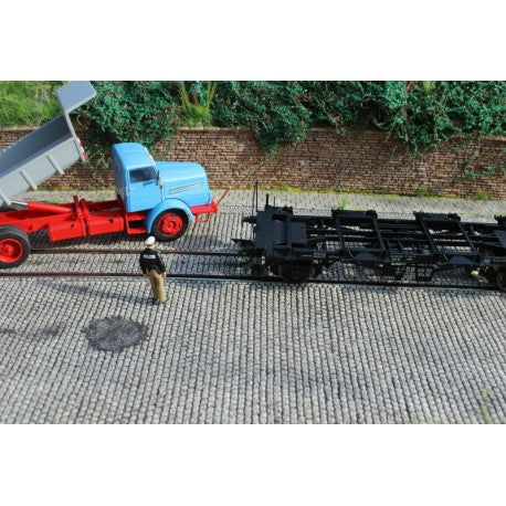 (Spur0) Gleisfüllung Pflaster mit Rillenschiene