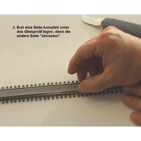 H0 (1:87) Pflaster-Gleisfüllung breit, für Gleise ohne Rillenschiene