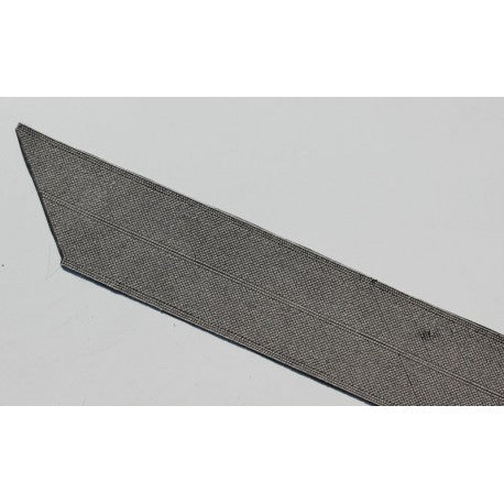 Pflasterstraße polygonal mit Mittentrennung