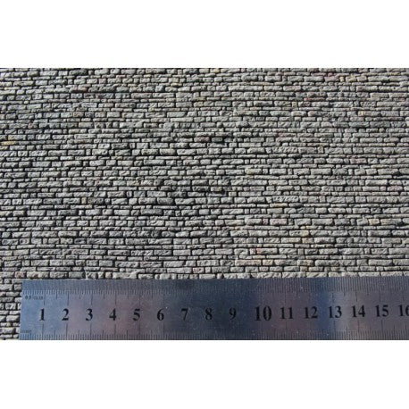 Schichtmauerwerk regelmäßig