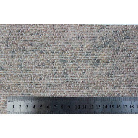 Schichtmauerwerk regelmäßig, verfugt